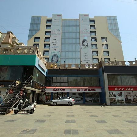 Oyo 8786 Hotel Maan Residency Ahmadábád Kültér fotó