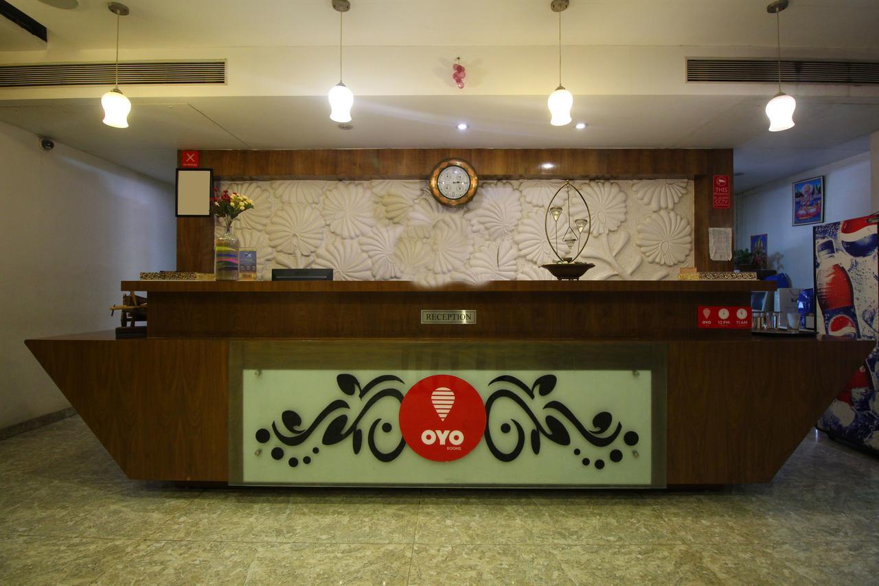 Oyo 8786 Hotel Maan Residency Ahmadábád Kültér fotó