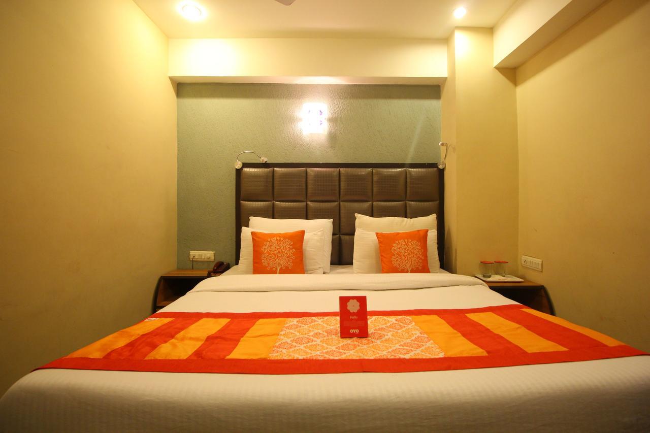 Oyo 8786 Hotel Maan Residency Ahmadábád Kültér fotó