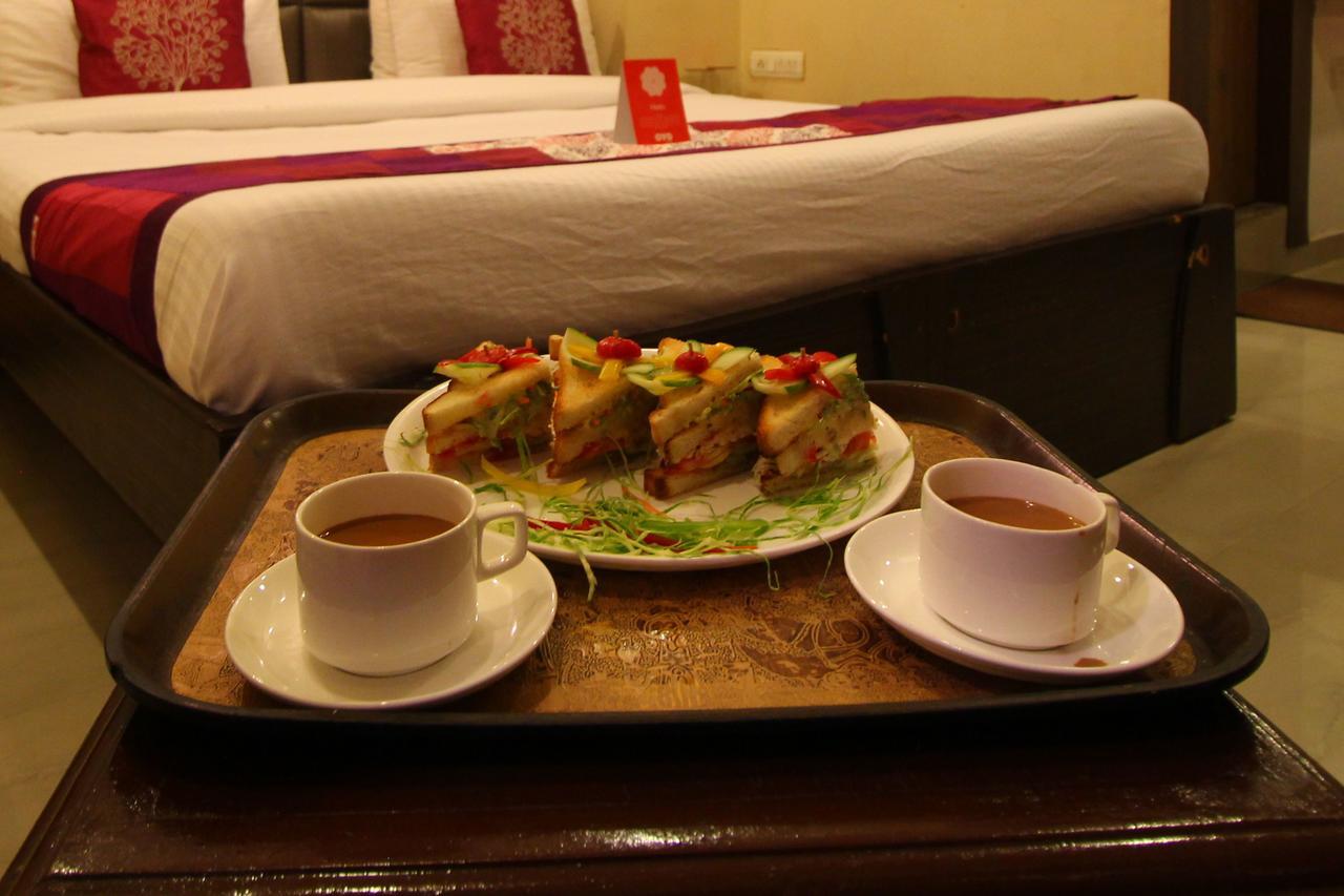 Oyo 8786 Hotel Maan Residency Ahmadábád Kültér fotó