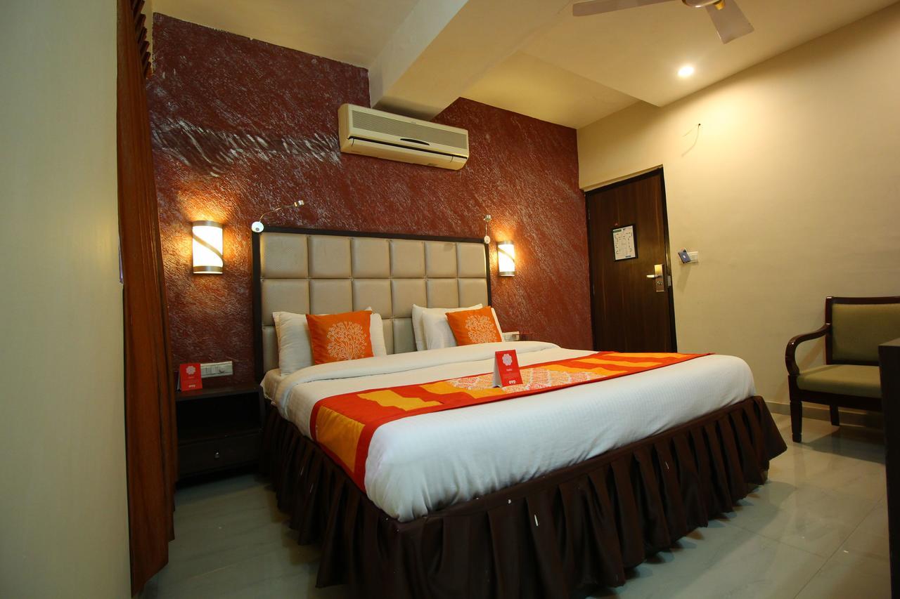 Oyo 8786 Hotel Maan Residency Ahmadábád Kültér fotó